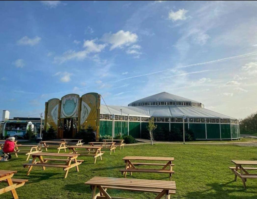 Luxury Tattersall Lakes Hot Tub Staycation 6 Berth Luxury Caravan Tattershall Exteriér fotografie